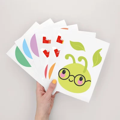 Värikkäät toukka-seinätarrat lapsille. Täydelliset lastenhuoneeseen – tarrat tekevät numeroista ja laskemisesta hauskan ja opettavaisen osan arkea.